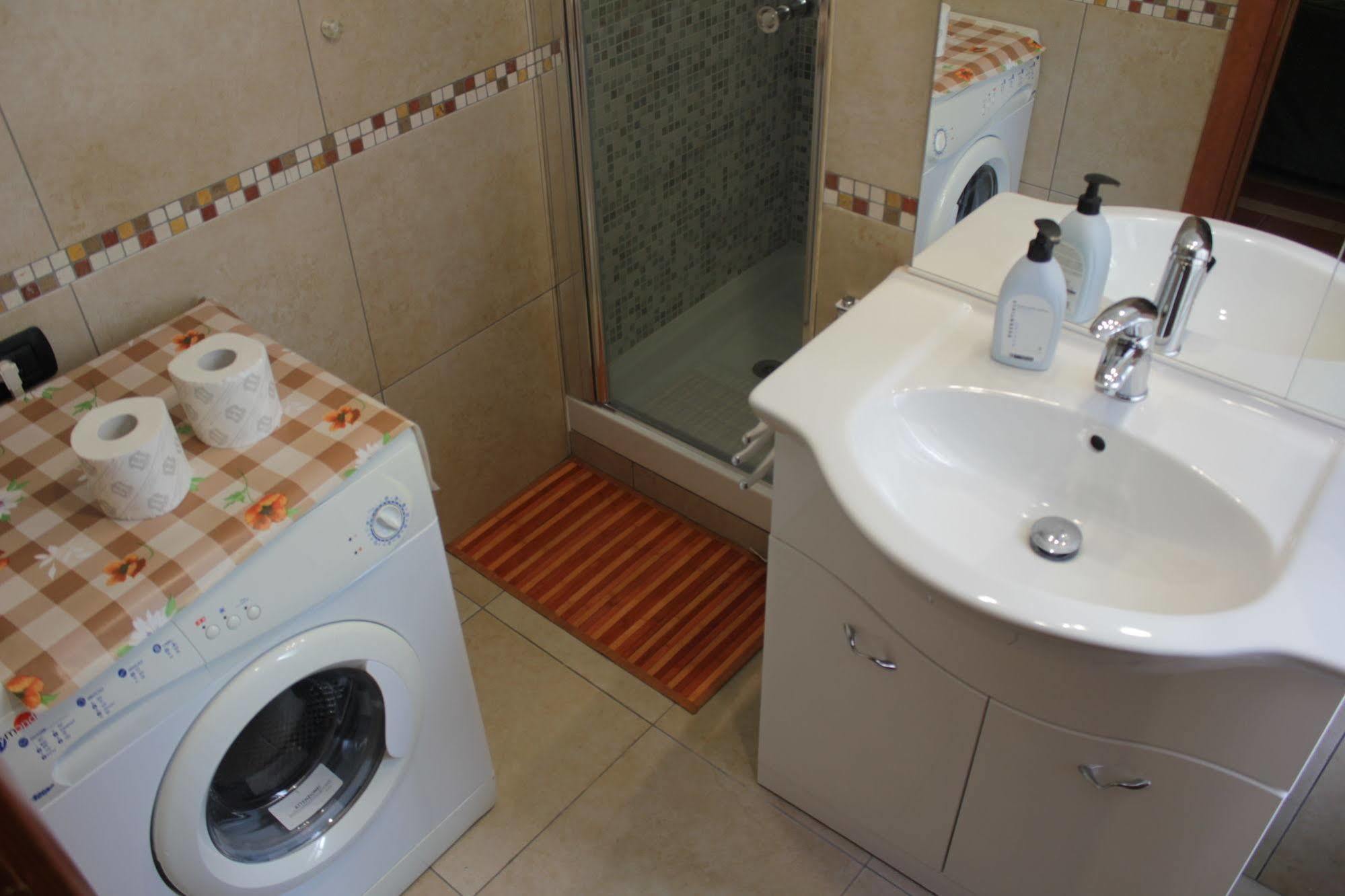 Aparthotel Tourist House Roma Esterno foto