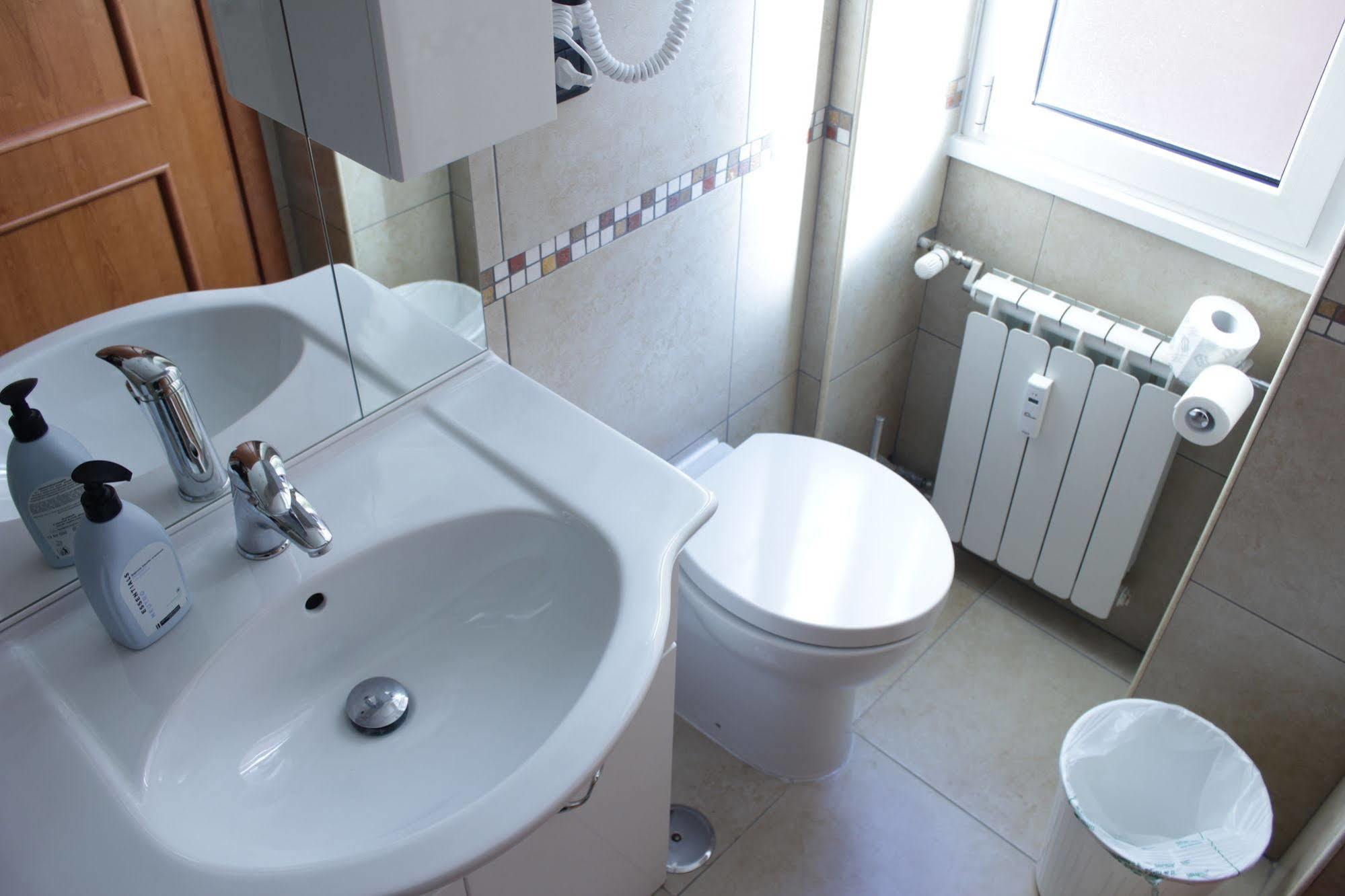 Aparthotel Tourist House Roma Esterno foto